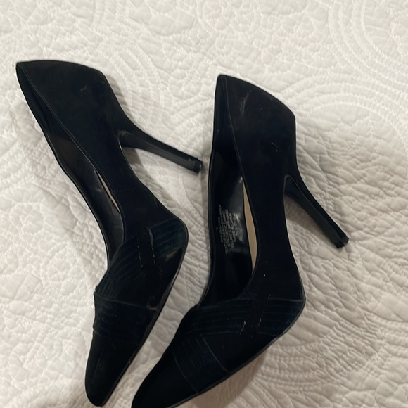 Black suede heel - Picture 2 of 4